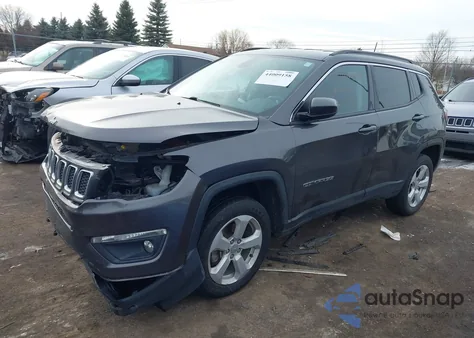 2021 Jeep Compass Latitude 4X4 z USA, uszkodzony, nr VIN 3C4NJDBB3MT601971